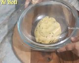 A picture of step 2 of Makki Ki Roti.