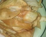 A picture of step 3 of Crispy Sweet potatoes chips.