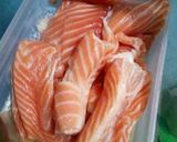 Foto langkah ke 1 dari resep Sup Salmon Segar.