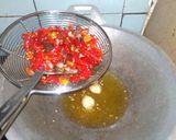 Foto langkah ke 2 dari resep Sambal pecel lele ala dapurkinkin.
