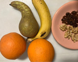 Foto del paso 1 de la receta: Macedonia de frutas frescas y frutos secos para desayunar sano