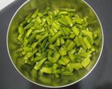 गवारीची भाजी (gavarachi bhaji recipe in marathi) रेसिपी स्टेप 1 फोटो 