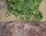 A picture of step 3 of Sil batta green chutney.