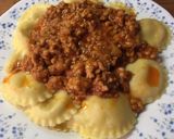 Foto del paso 4 de la receta Girasoles de queso en salsa boloñesa