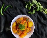 কুমড়ো গাজরের ডালনা (Kumro Gajorer dalna recipe in Bengali) রেসিপি ধাপ - 9 ছবি