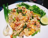 รูปขั้นตอนการทำที่ 5 ของ ข้าวผัดแหนม กุนเชียง มั่ว ๆ แต่อร่อย