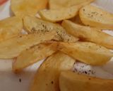 A picture of step 5 of Potato wedges.