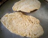 Foto del paso 1 de la receta: Suprema a la napolitana con colchón de arveja