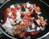 टोमॅटो चटणी (Tomato Chutney Recipe In Marathi) रेसिपी स्टेप 2 फोटो 