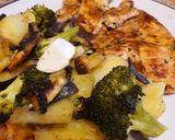 Foto del paso 4 de la receta: Pollo a la plancha con patatas y medallones de queso de cabra