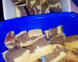 A picture of step 3 of Zebra cake.