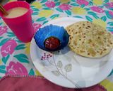 A picture of step 6 of Indian Aloo paratha.