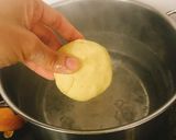 Hình bước làm 2 của món Bánh rán khoai lang nhân chuối