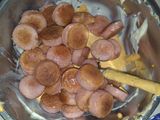 Salchichas enchipotladas