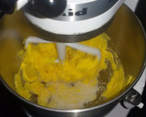 Foto langkah ke 2 dari resep Butter Cheddar Cheese Cake.