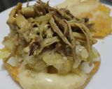 Foto del paso 10 de la receta: Arepa🫓de calabacin🥯y zanahoria rellena de pollo🍗queso🧀cebolla🧅caramelizada y salsa de ajo🧄🌿🥯