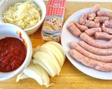 Foto del paso 1 de la receta: Salchichapas con queso