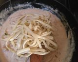 Une image de l'étape 2 de Alfrido pasta au champignon.