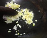 A picture of step 2 of Quick and healthy mushroom soup.