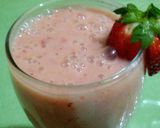 Foto langkah ke 1 dari resep Strawberry smoothie.