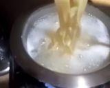 A picture of step 2 of Alfredo pasta.