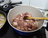 Foto del paso 1 de la receta: Estofado de cerdo