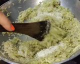 A picture of step 7 of Lauki ka Halwa.
