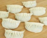 Foto langkah ke 6 dari resep Kuotie Ayam Devina Hermawan.