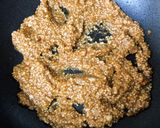 A picture of step 2 of Nolen Gurer Millet Oats Modak.