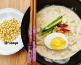 Foto langkah ke 11 dari resep Pine nut kalguksu/jat - guksu 잣국수 hanjipyeong drama start up.