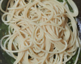 Foto del paso 6 de la receta: Espaguetis con champiñones y salsa de espinacas