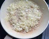 Foto del paso 2 de la receta: Sorrentinos con salsa
