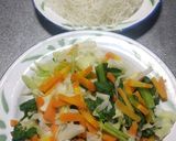 Foto langkah ke 3 dari resep Bihun Goreng Cabe Hijau.