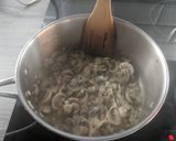 A picture of step 5 of Creamy Spinach and Spaghetti.