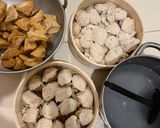 Foto langkah ke 3 dari resep Siomay udang campur Ayam.