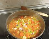 Foto del paso 3 de la receta: Calamarcitos con tomate