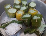 Foto langkah ke 7 dari resep Kue Putu Bambu (Dengan Cetakan Daun Pisang).
