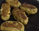 A picture of step 1 of Paneer Schezwan frenki.