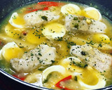 Foto del paso 4 de la receta: Merluza en salsa, la de mi casa 🏠
