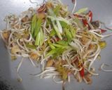 Foto langkah ke 2 dari resep Cah Toge Ikan Asin & Telur Dadar Gulung *Modal 15ribu*.