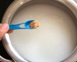 A picture of step 4 of Dahi vada.