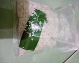 Foto langkah ke 4 dari resep Ketupat bungkus plastik.