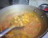 A picture of step 4 of Chana curry.