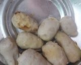 A picture of step 1 of Seppakilangu fry colocasia.