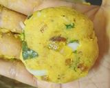 A picture of step 3 of Leftover potato cutlets.