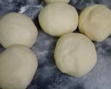 A picture of step 5 of Chicken flower bread 🍞🍞.