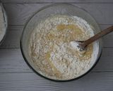 Gambar langkah 2 resipi Almond Biscotti.