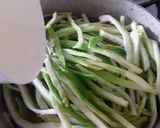 Foto del paso 2 de la receta: Pepino de guiso salteado!!!