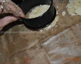 A picture of step 2 of Cheese Crisps.