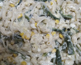 Foto del paso 8 de la receta: Pasta codito con rajas de poblano, queso, elote y crema